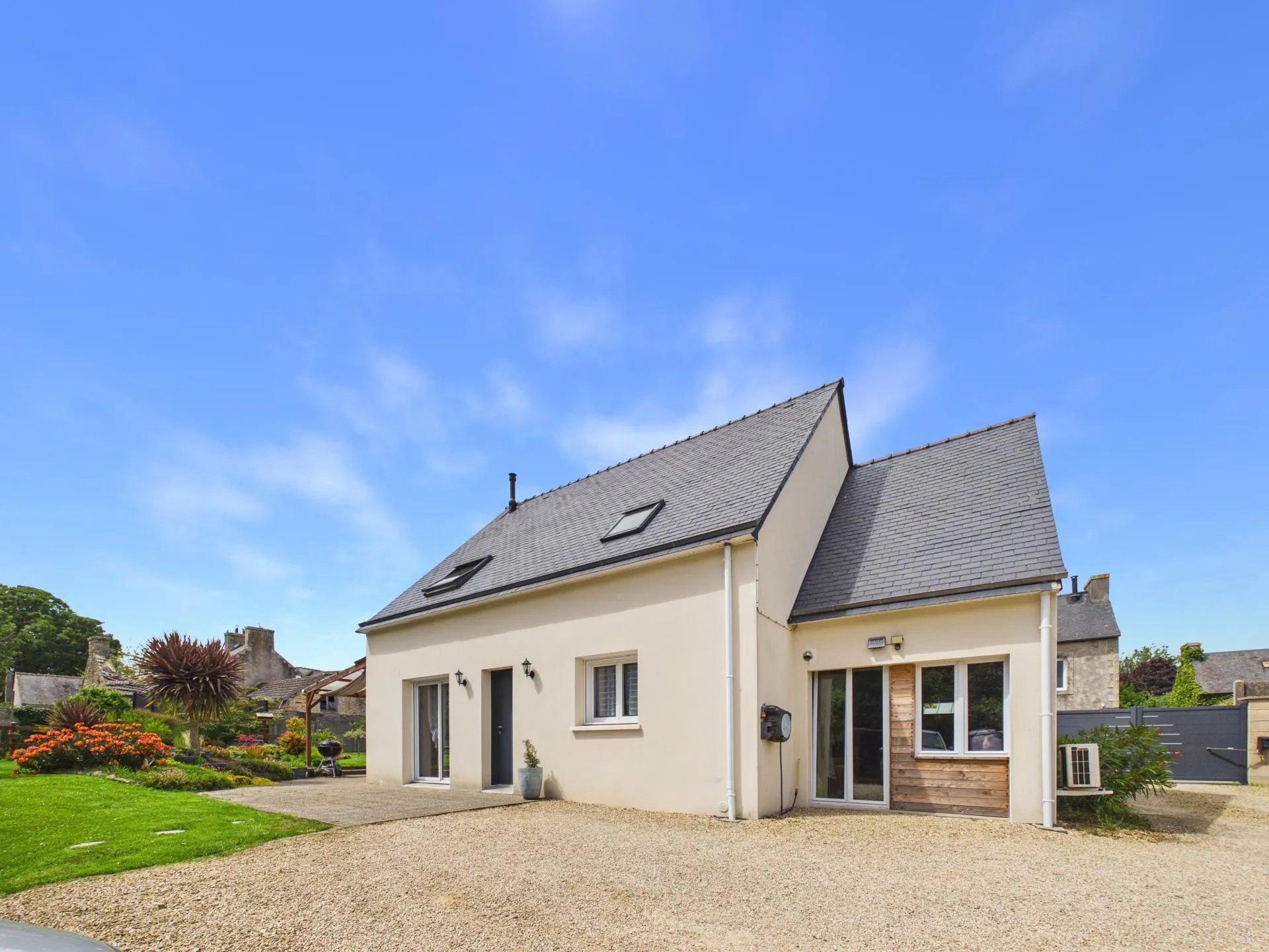 Maison à vendre, 102m², Plouzévédé