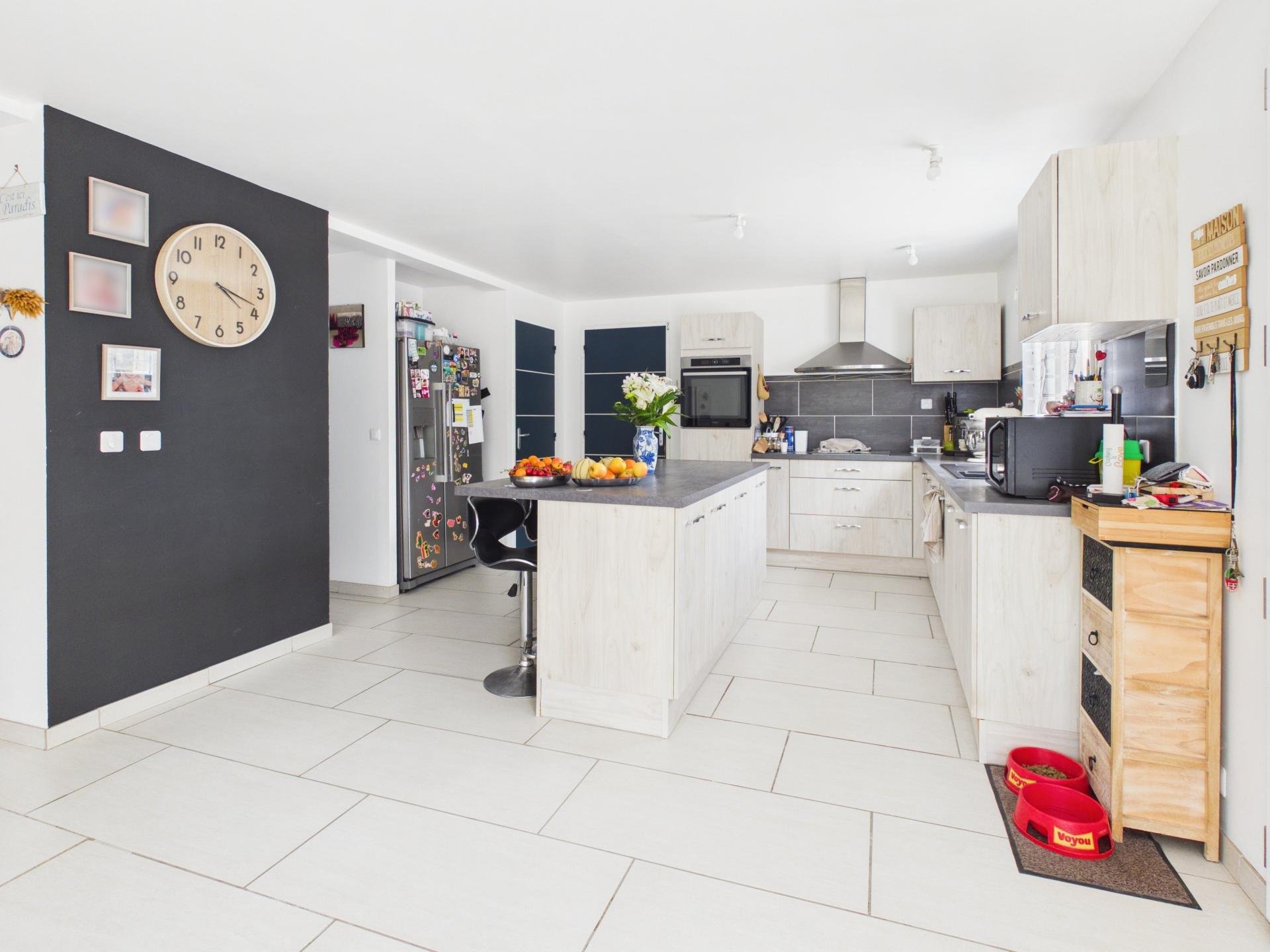 Maison à vendre, 102m², Plouzévédé