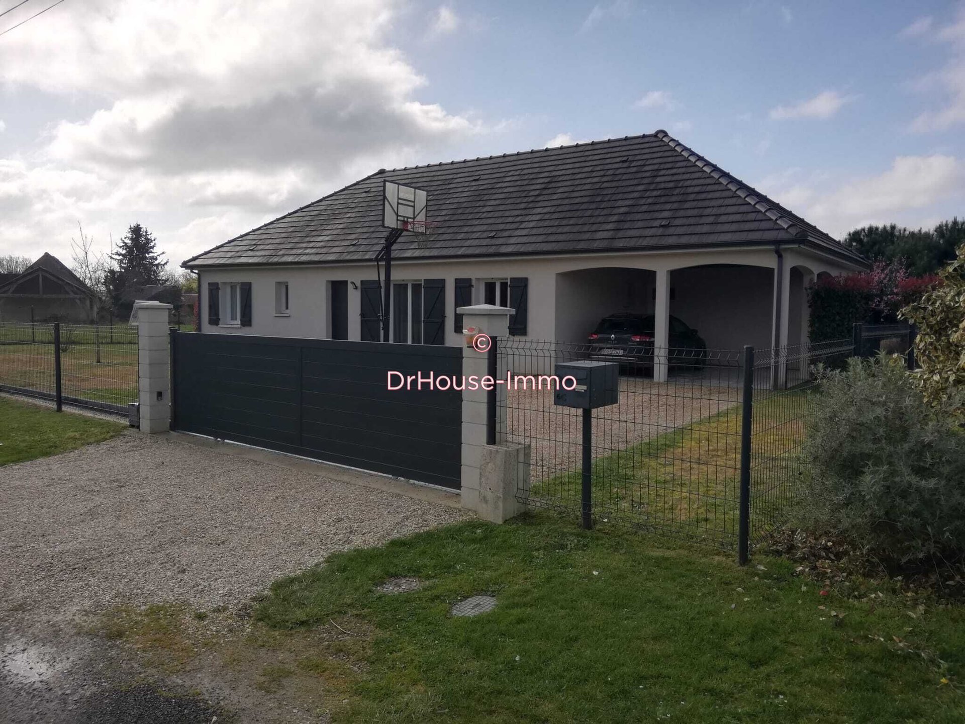 Maison à louer, 110m², Luant