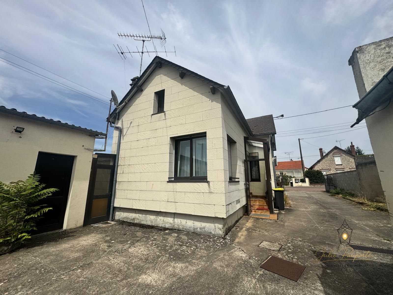 Maison à vendre, 642m², Amilly