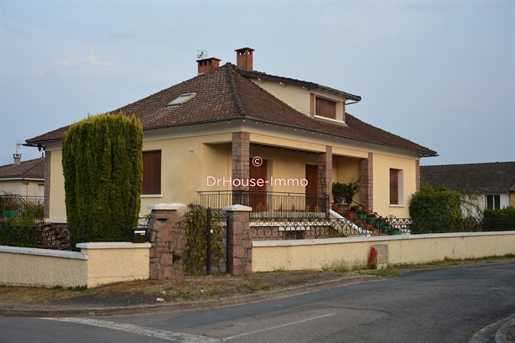 7 pièces 157 m² · à Saint-Junien · 157 m² · 81 000 €