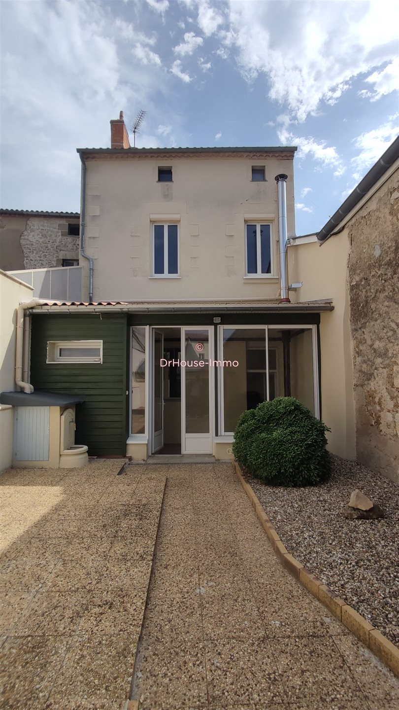 Maison à vendre, 170m², Sainte-Bazeille