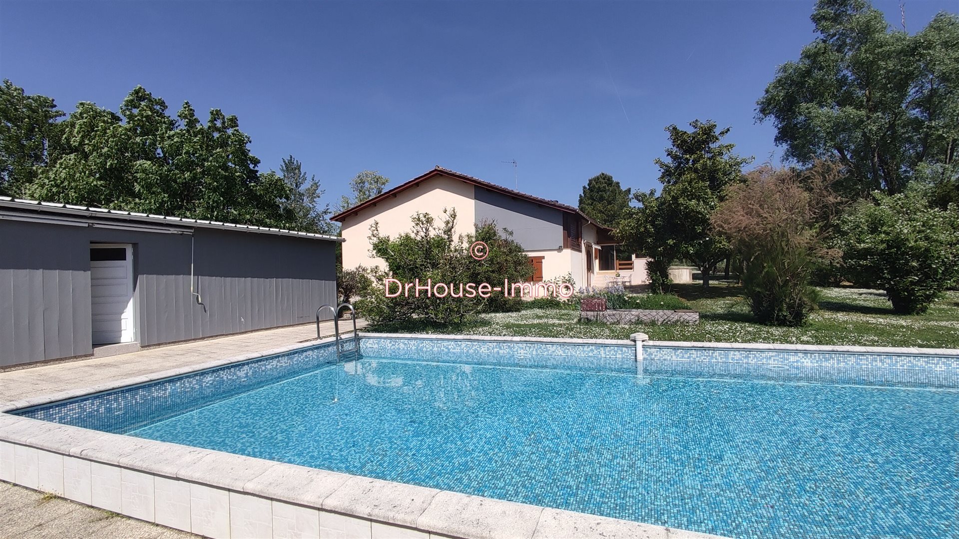 Maison à vendre, 382m², Saint-Pardoux-Isaac