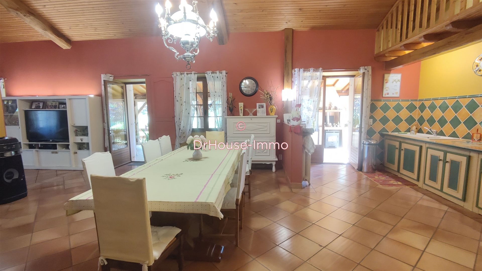 Maison à vendre, 382m², Saint-Pardoux-Isaac
