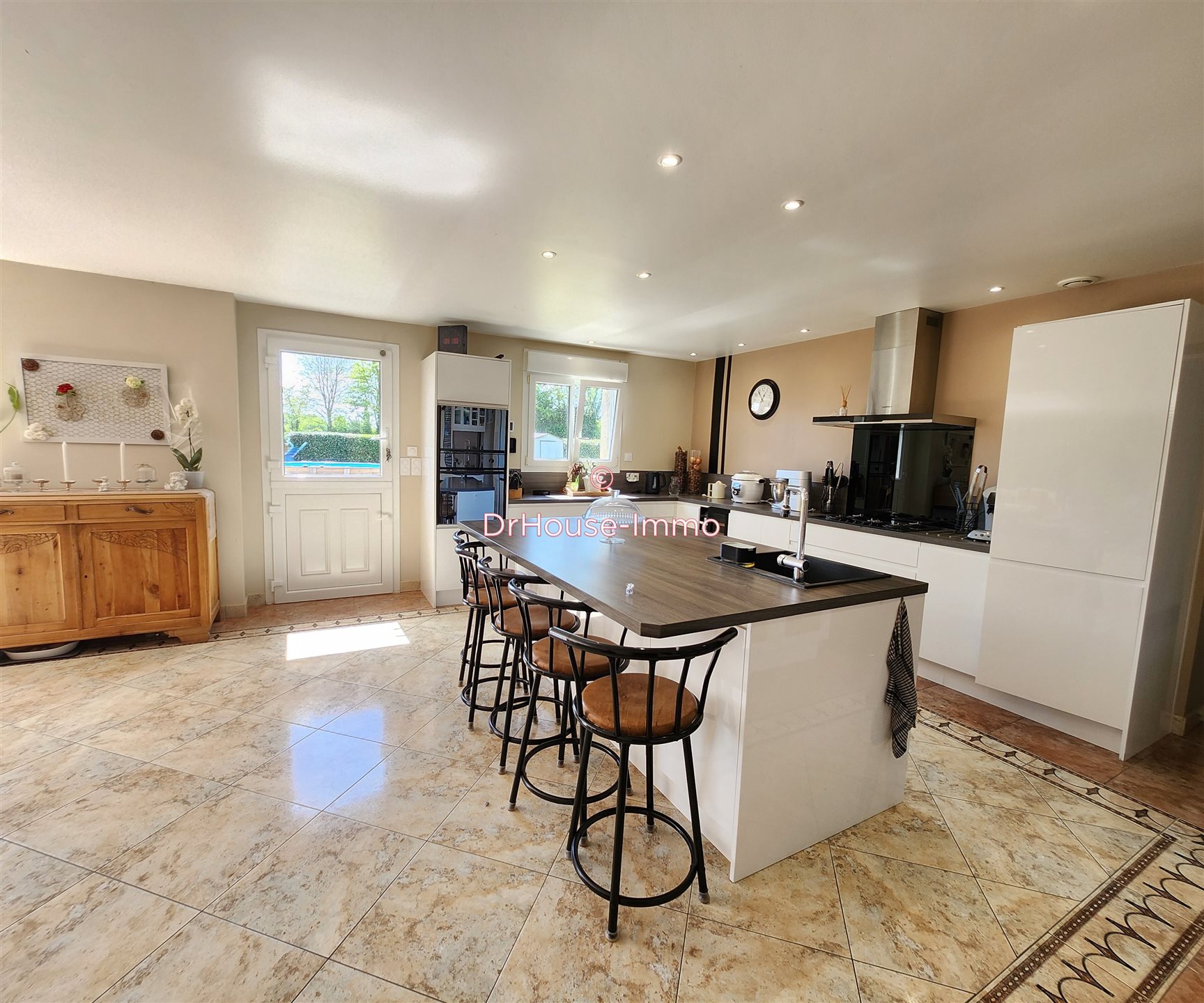 Maison à vendre, 196m², Souligné-sous-Ballon