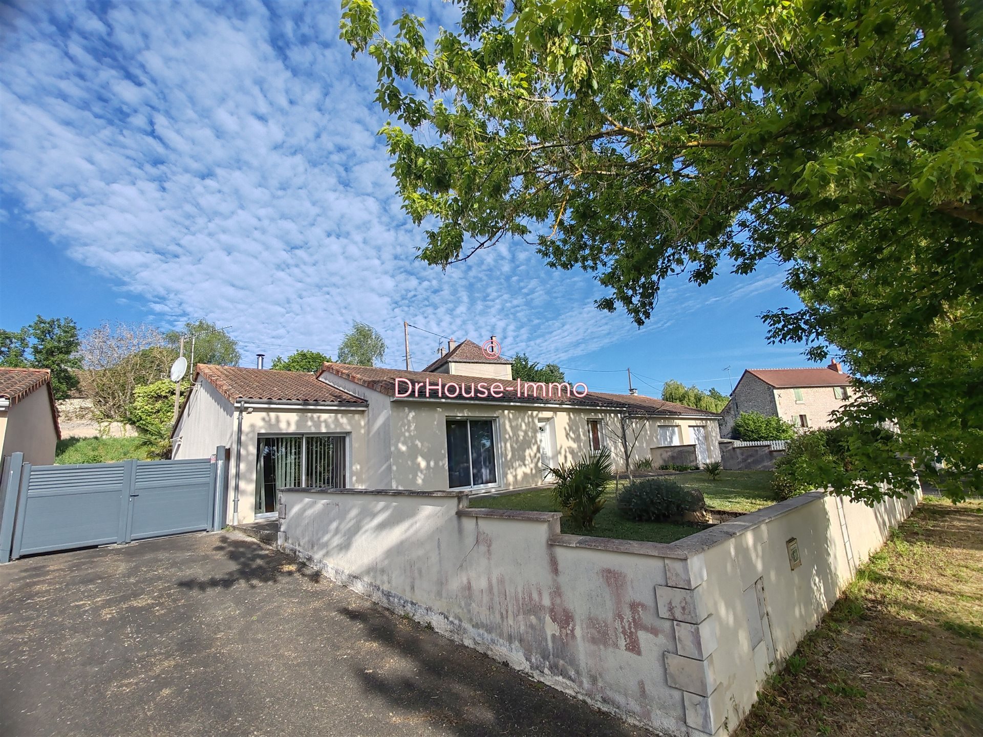 Maison à vendre, 159m², Dangé-Saint-Romain
