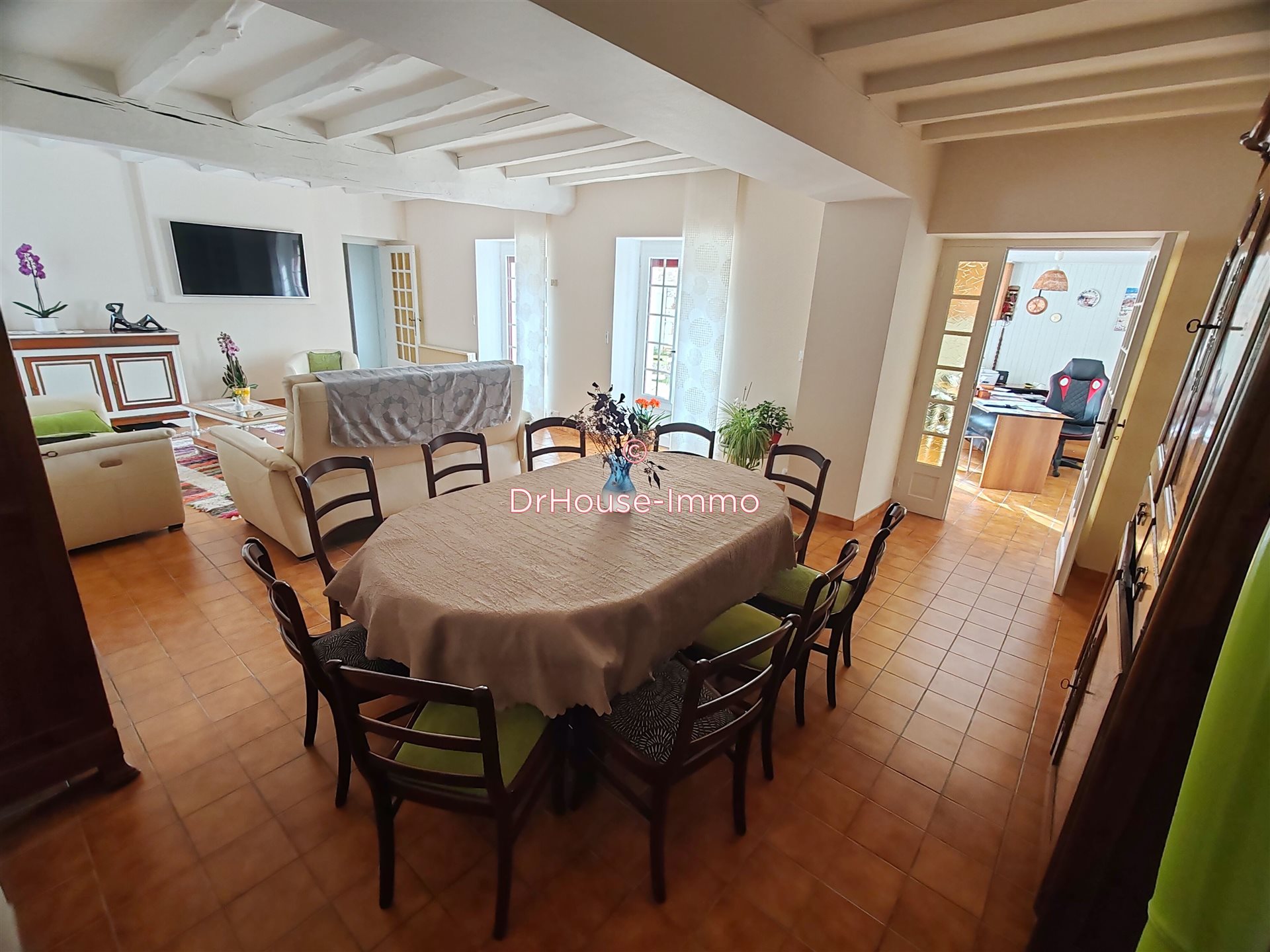 Maison à vendre, 4580m², Antogny-le-Tillac
