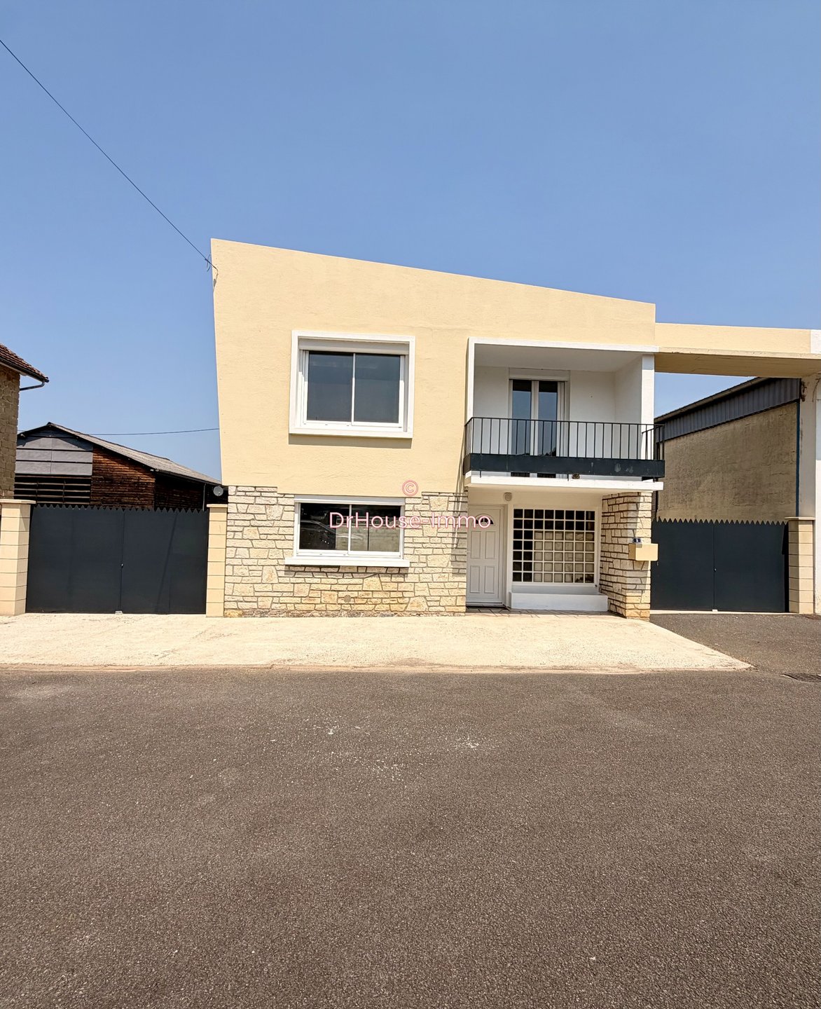 Maison à vendre, 138m², Terrasson-Lavilledieu