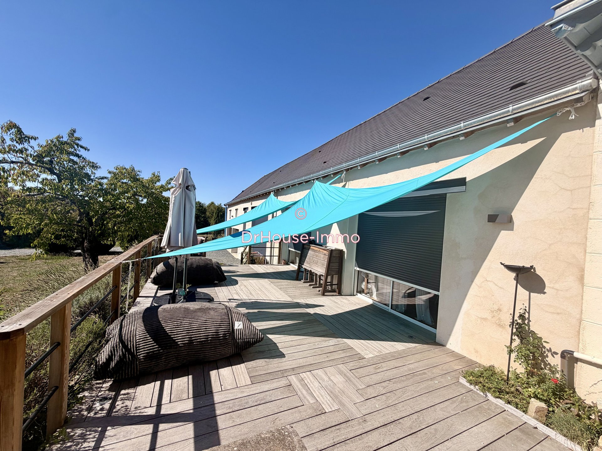Maison à vendre, 240m², Saint-Yrieix-la-Perche