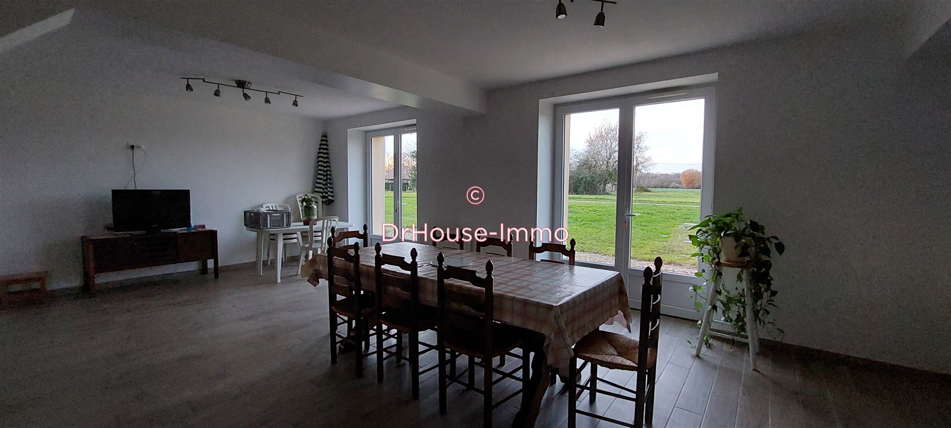 Maison à vendre, 189m², Montierchaume