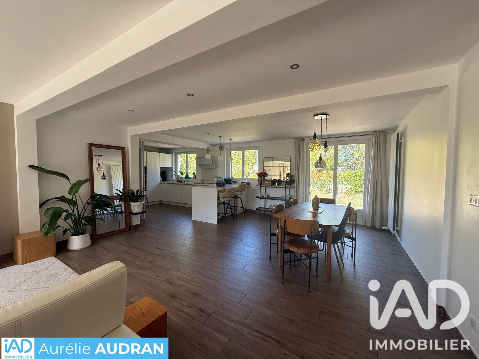 Maison à vendre, 152m², Le Mesnil-Saint-Denis