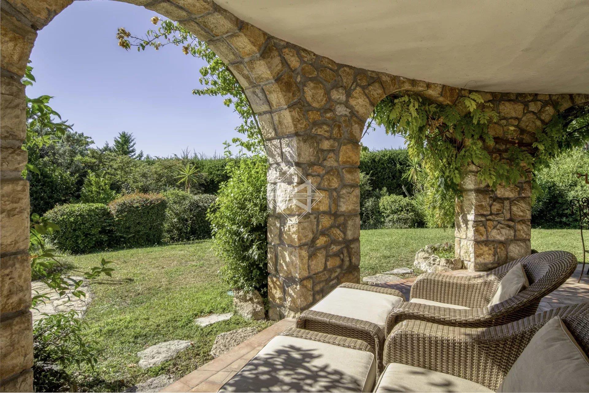 Maison à vendre, 180m², Mougins