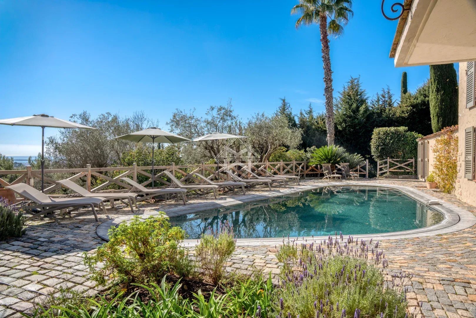 Maison à vendre, 359m², Mougins
