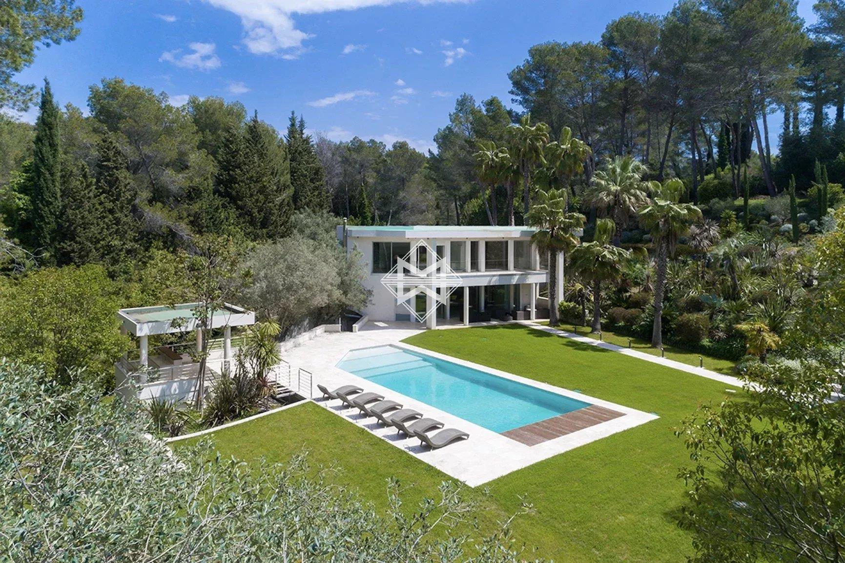 Maison à vendre, 625m², Mougins