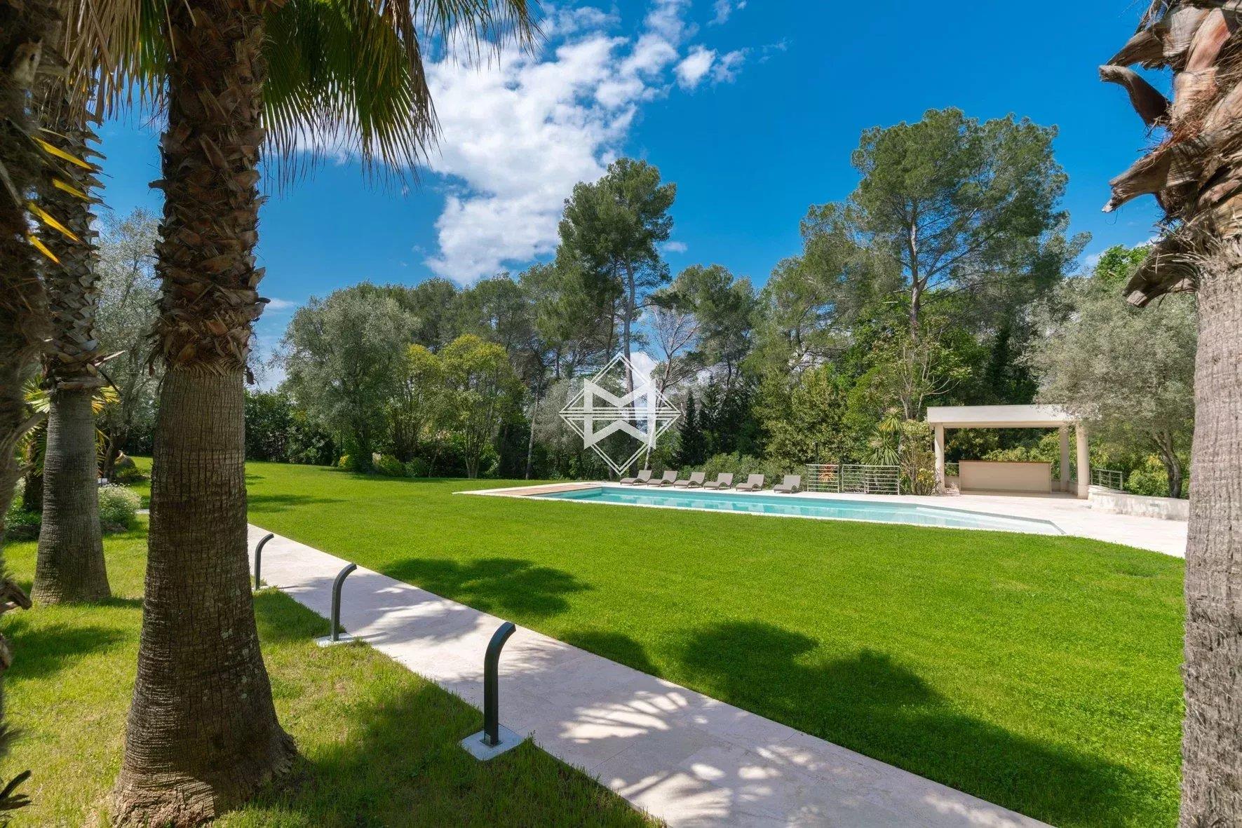 Maison à vendre, 625m², Mougins