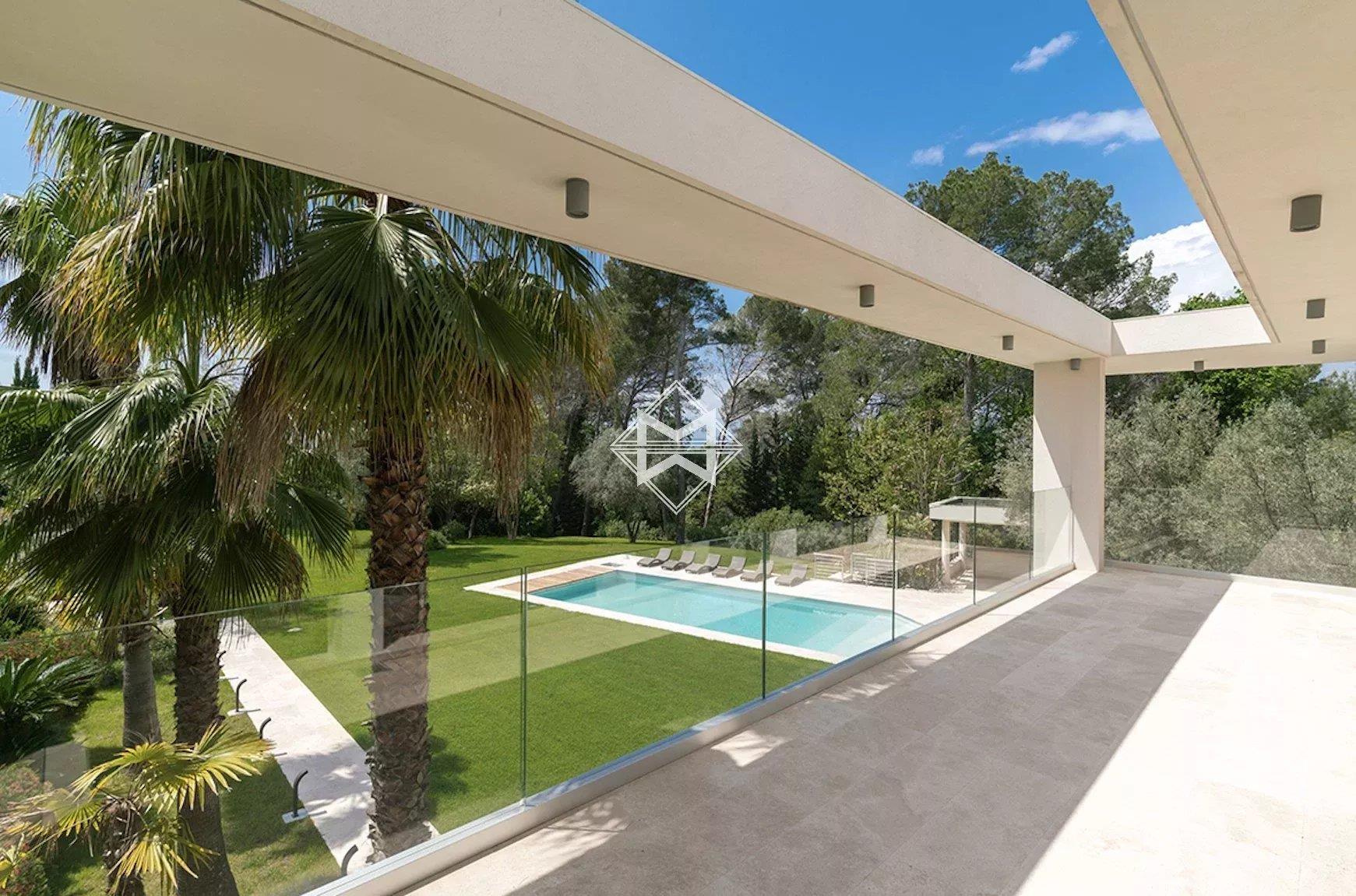 Maison à vendre, 625m², Mougins