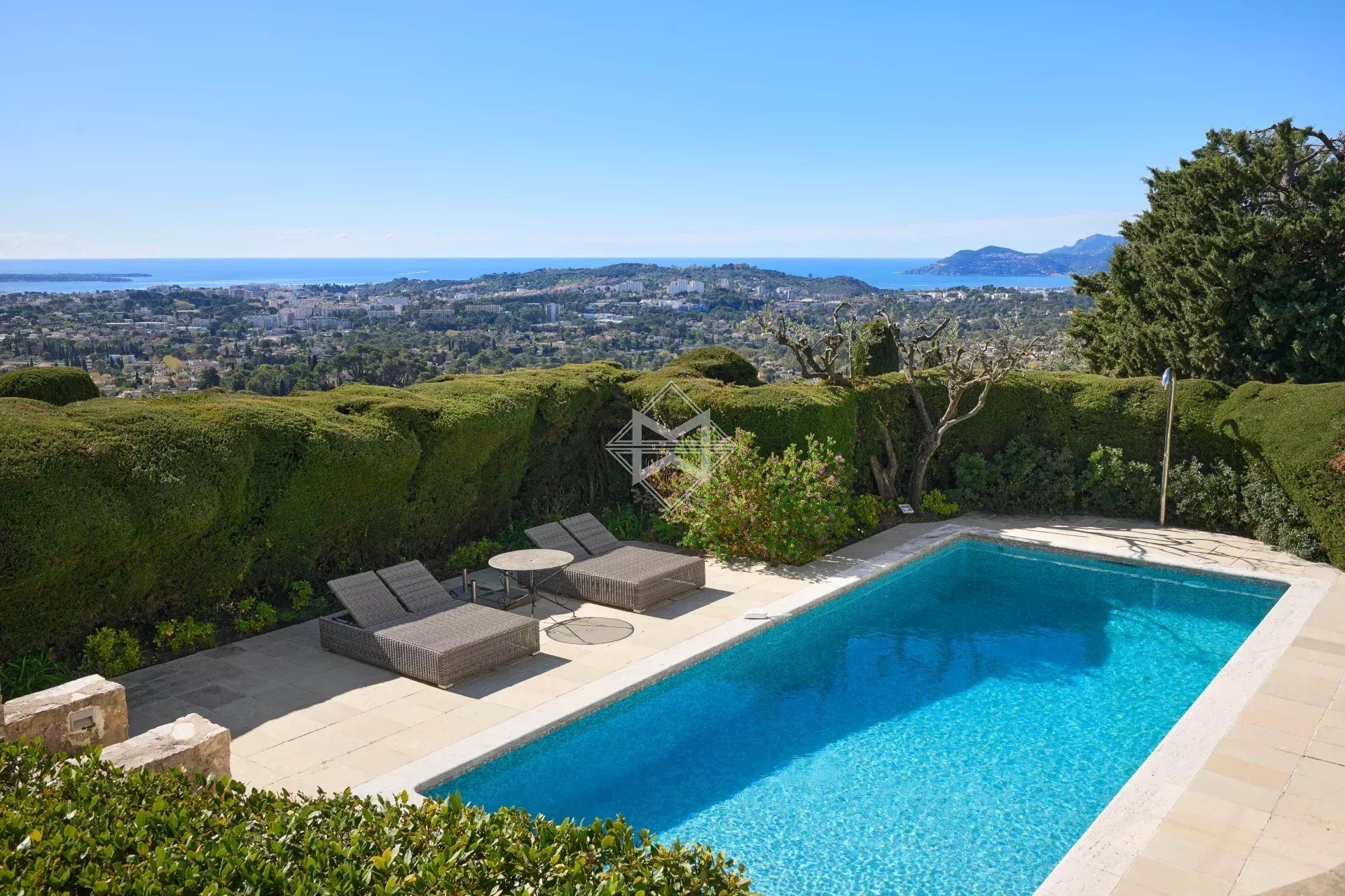 Maison à vendre, 250m², Mougins
