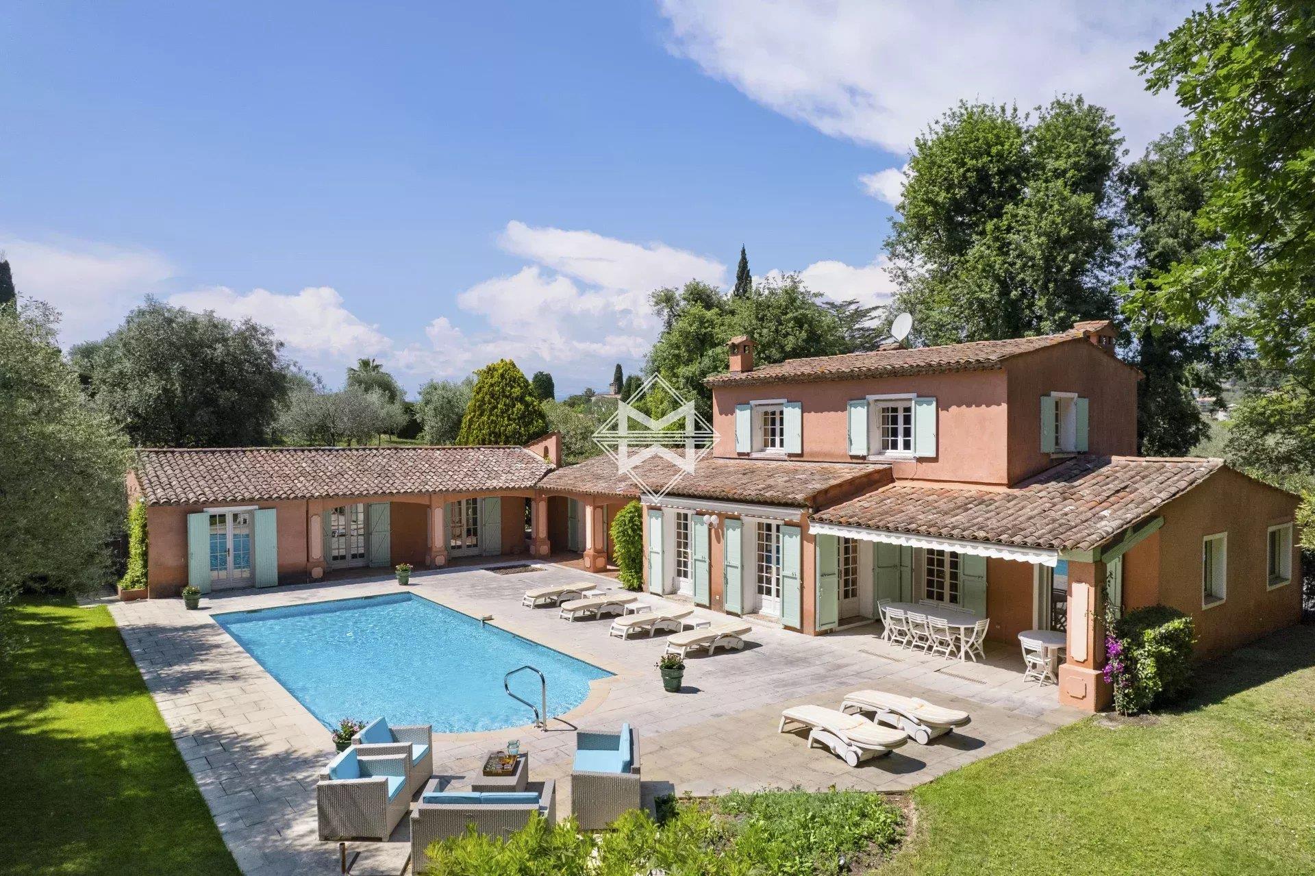Maison à vendre, 227m², Mougins