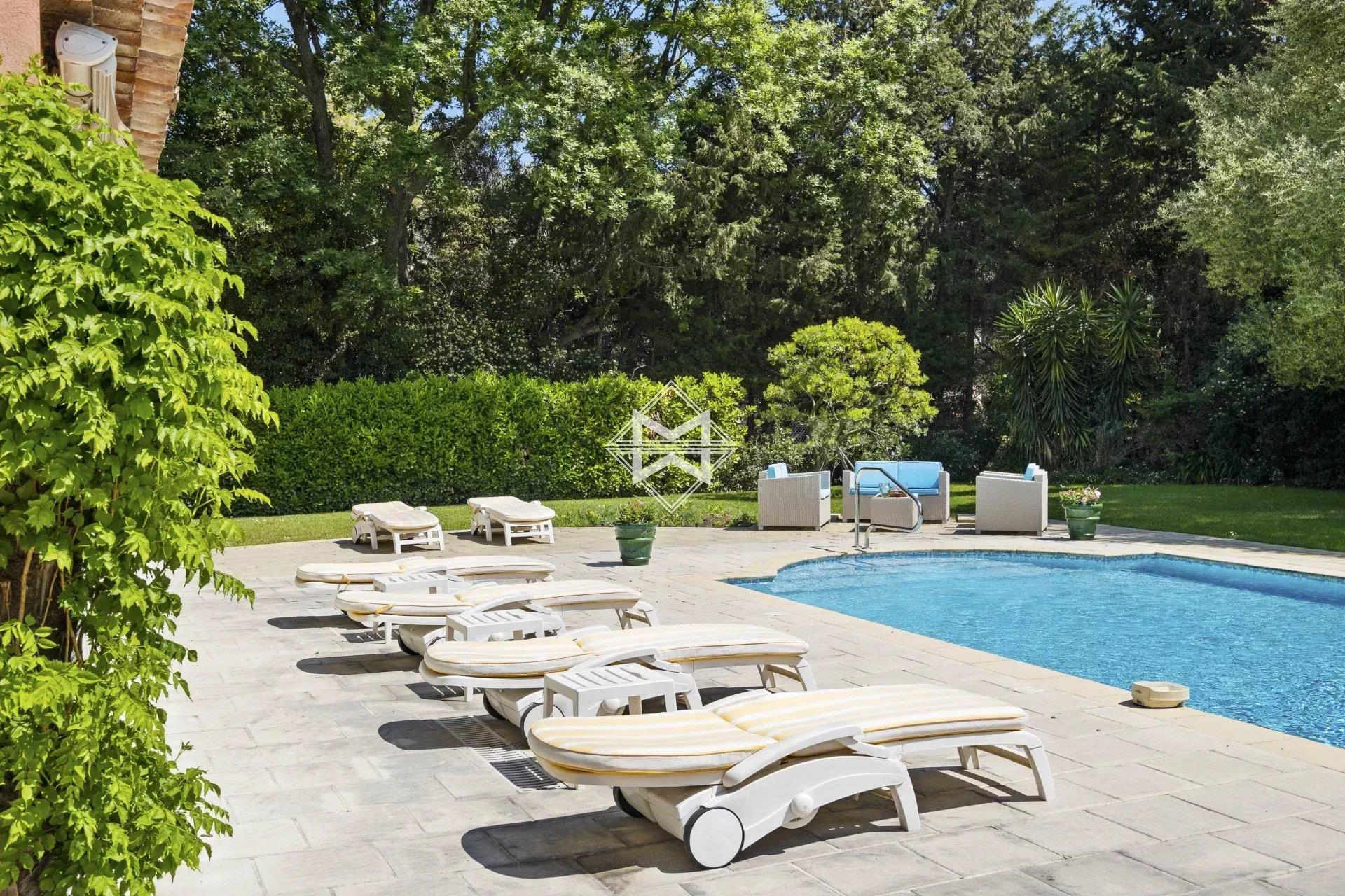 Maison à vendre, 227m², Mougins