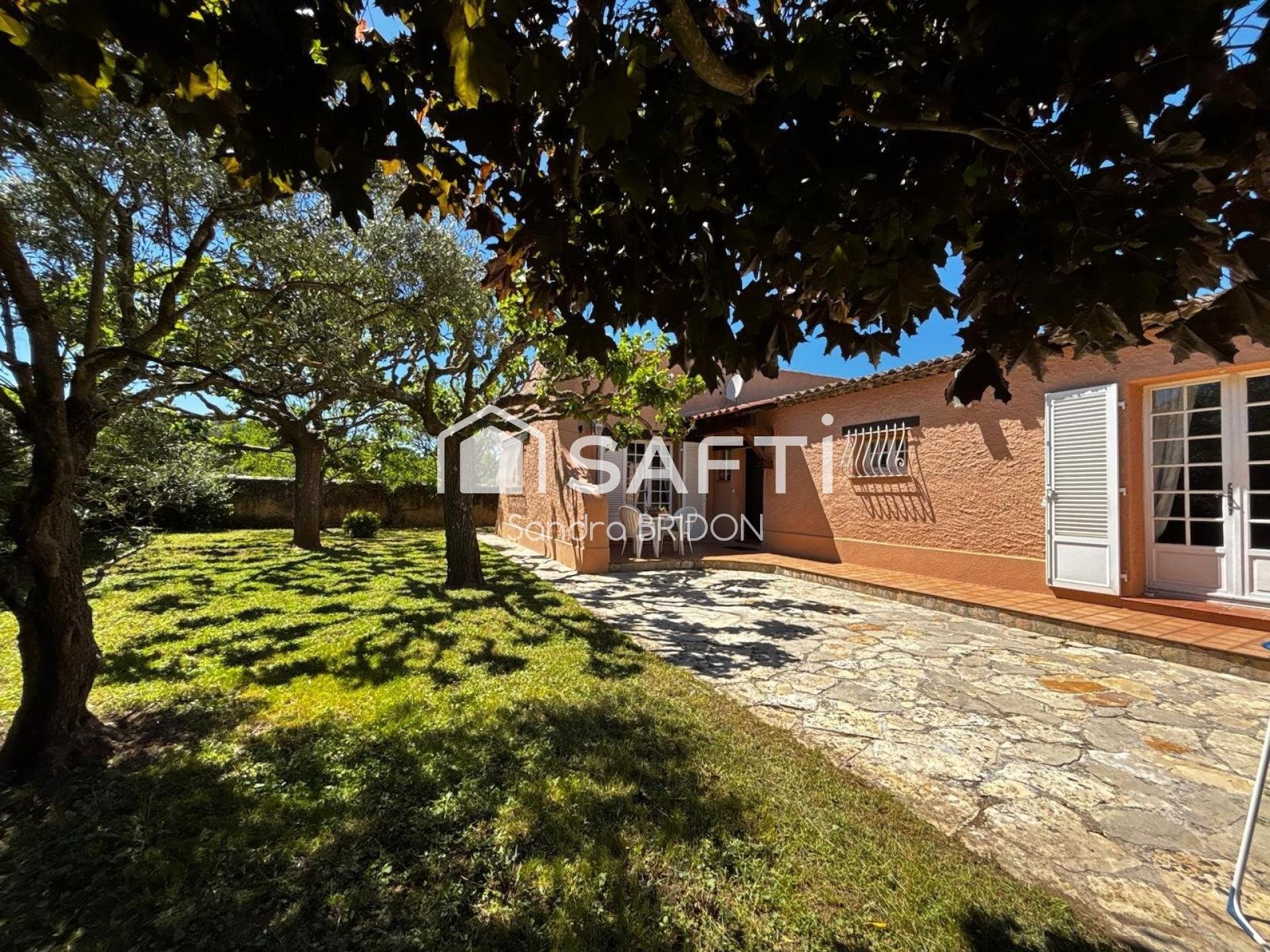 Maison à vendre, 114m², Sainte-Anastasie-sur-Issole