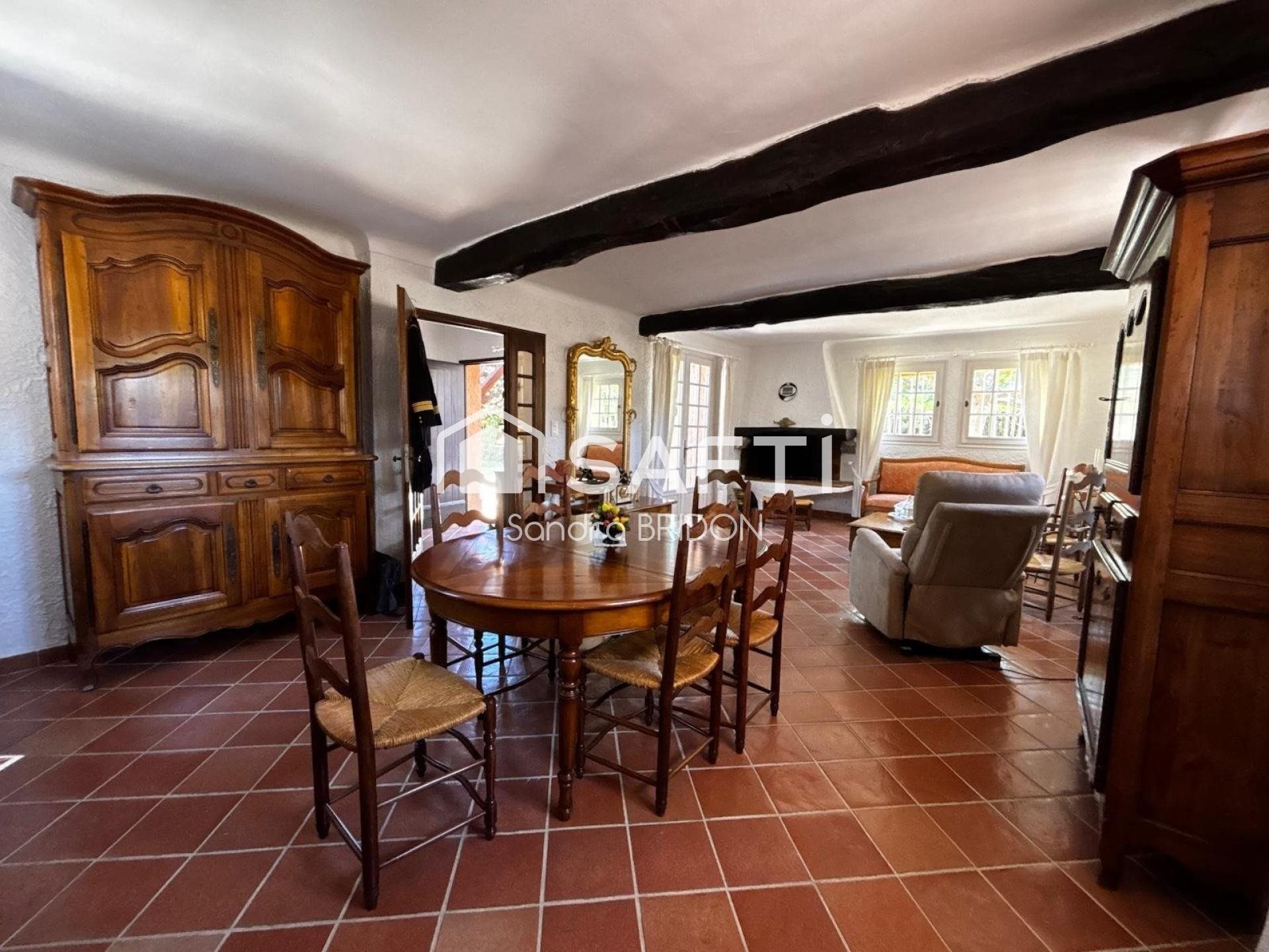 Maison à vendre, 114m², Sainte-Anastasie-sur-Issole
