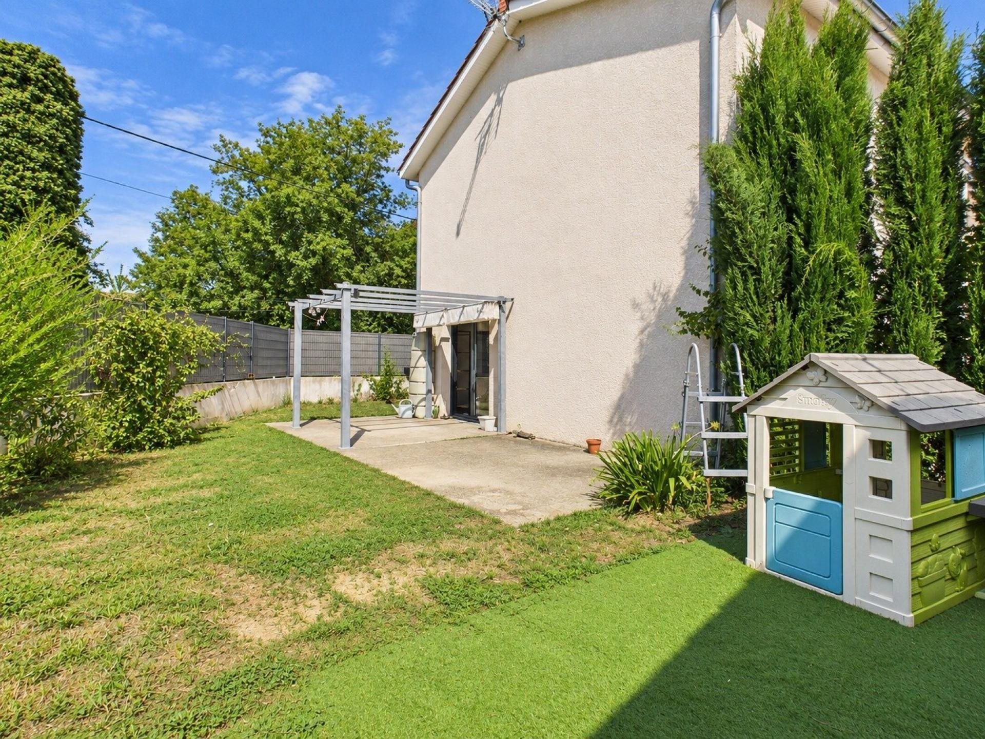Maison à vendre, 93m², Toussieux