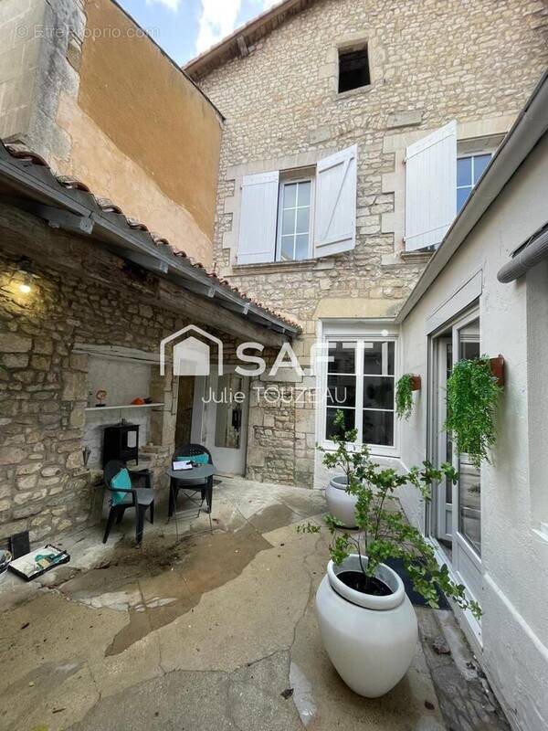 Appartement à vendre, 190m², Saint-Jean-d'Angély