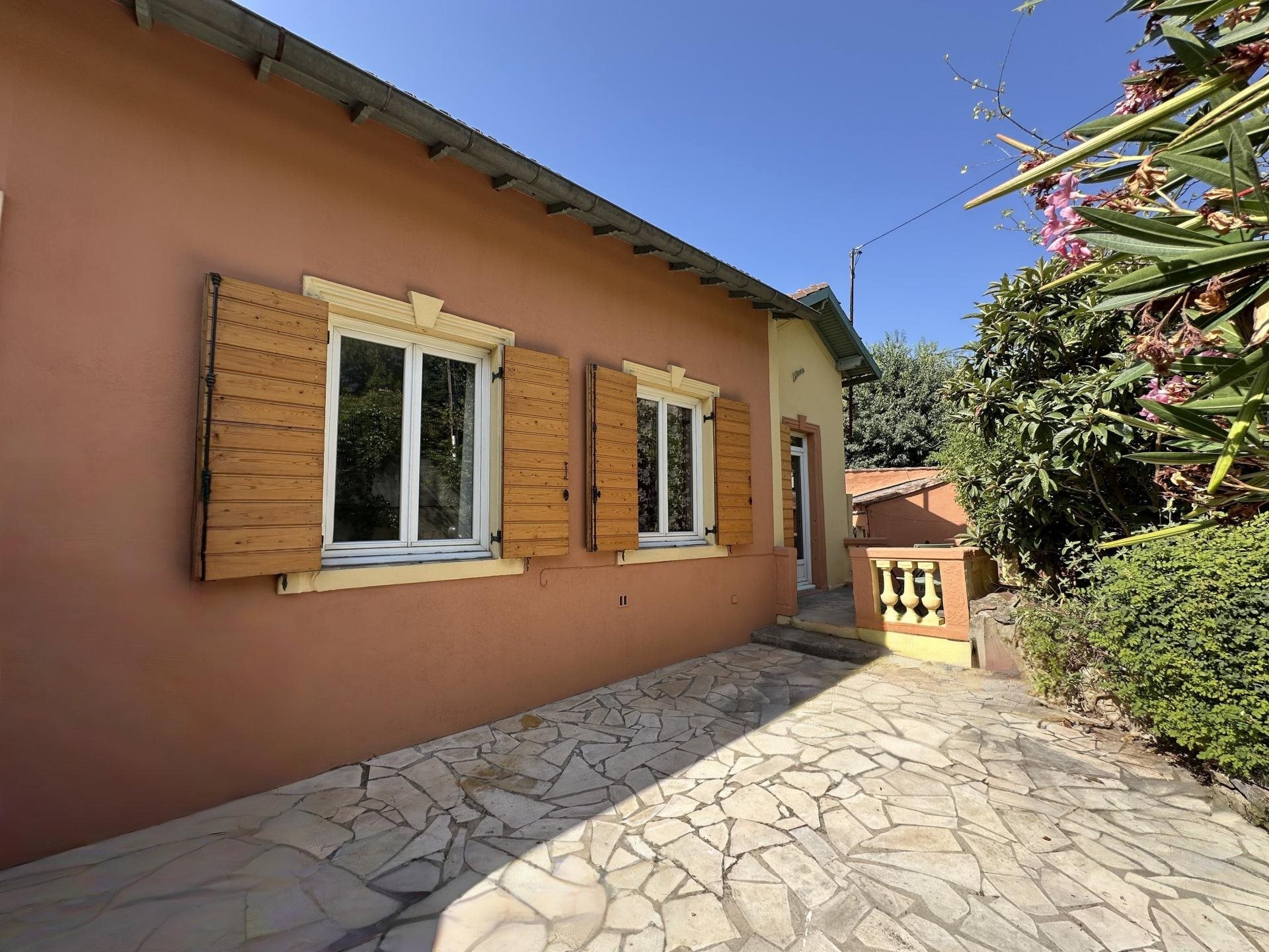 Maison à vendre, 110m², Le Revest-les-Eaux