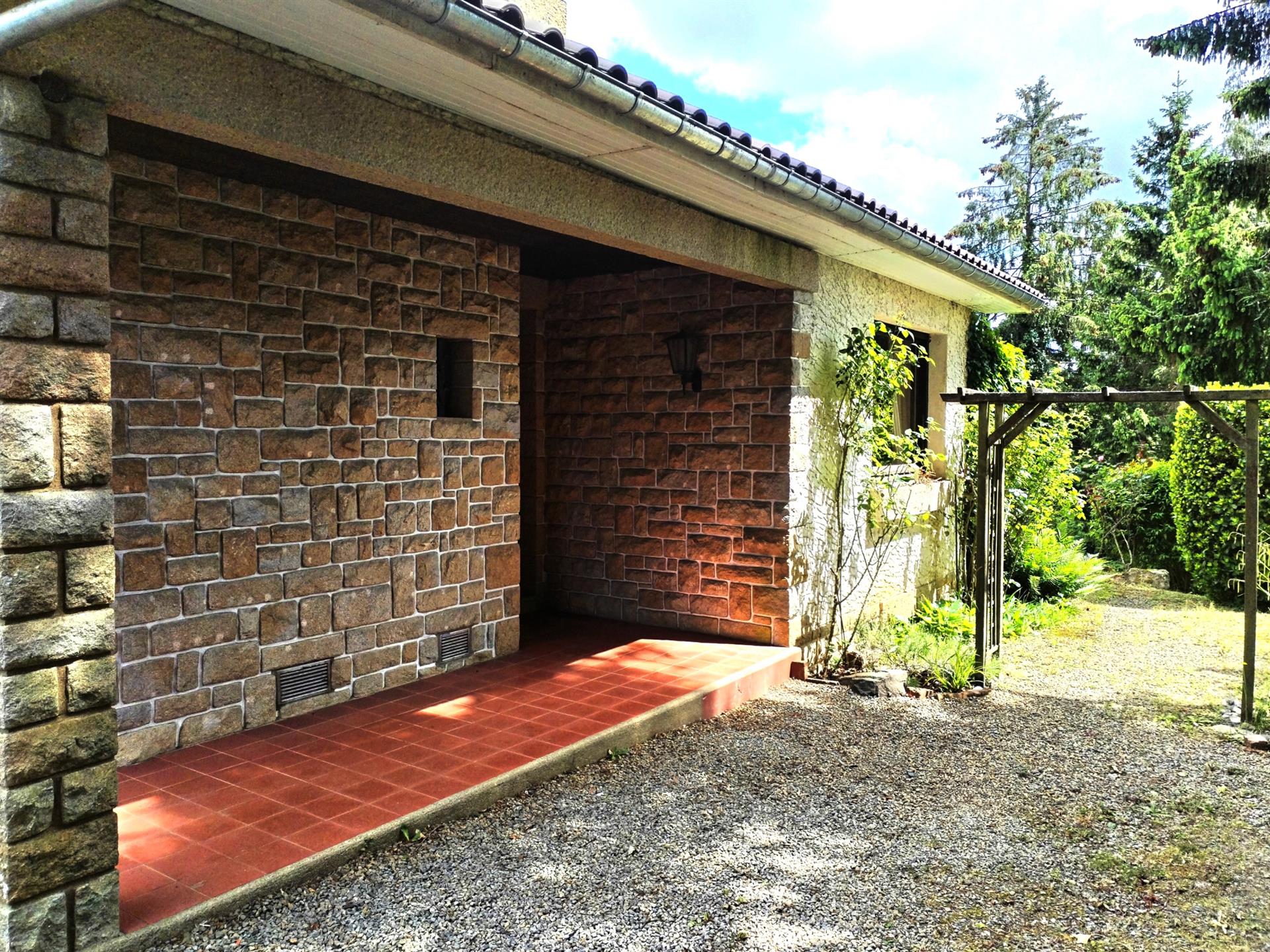 Maison à vendre, 120m², Lécousse