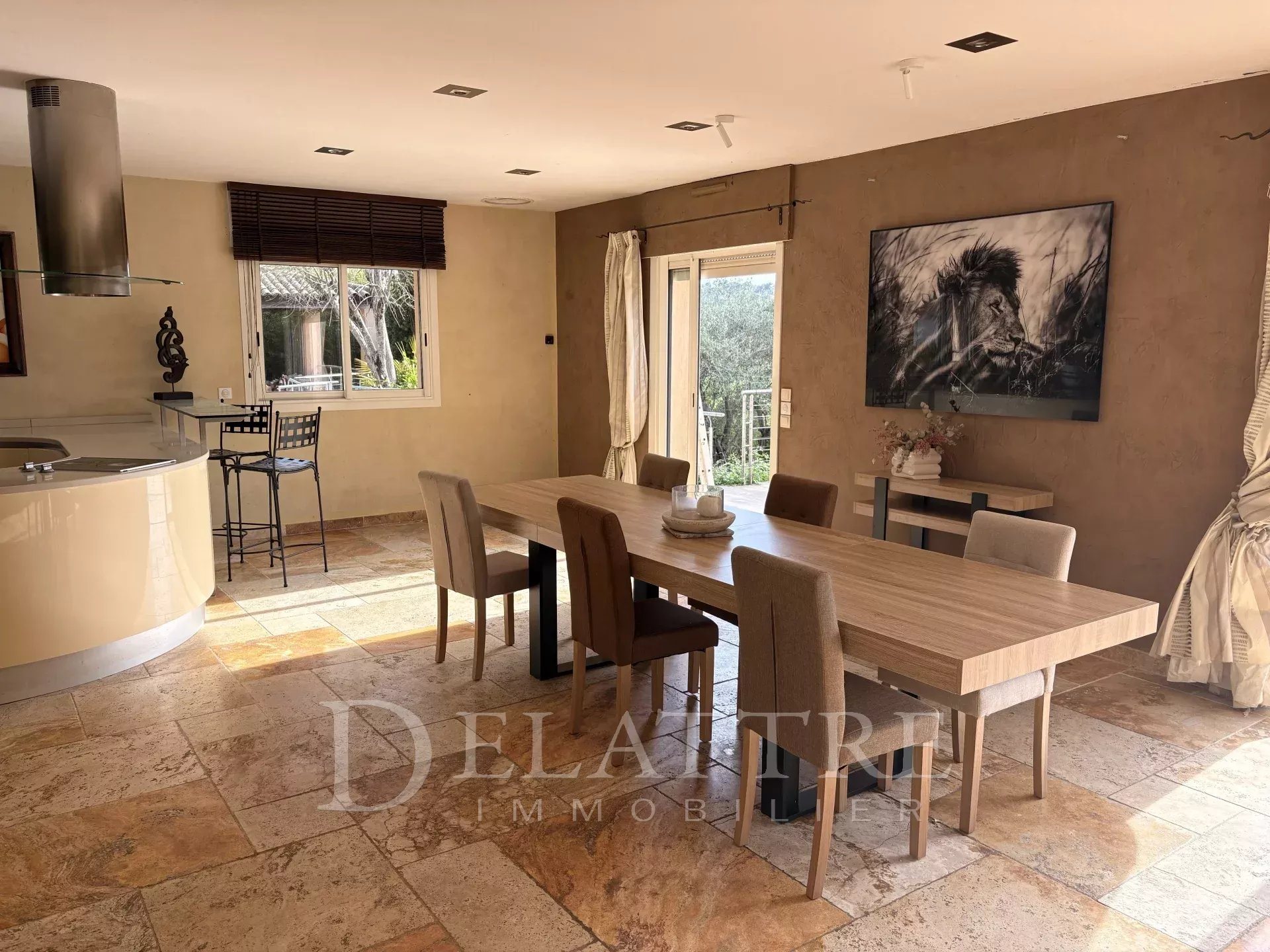 Maison à vendre, 430m², Roquefort-les-Pins