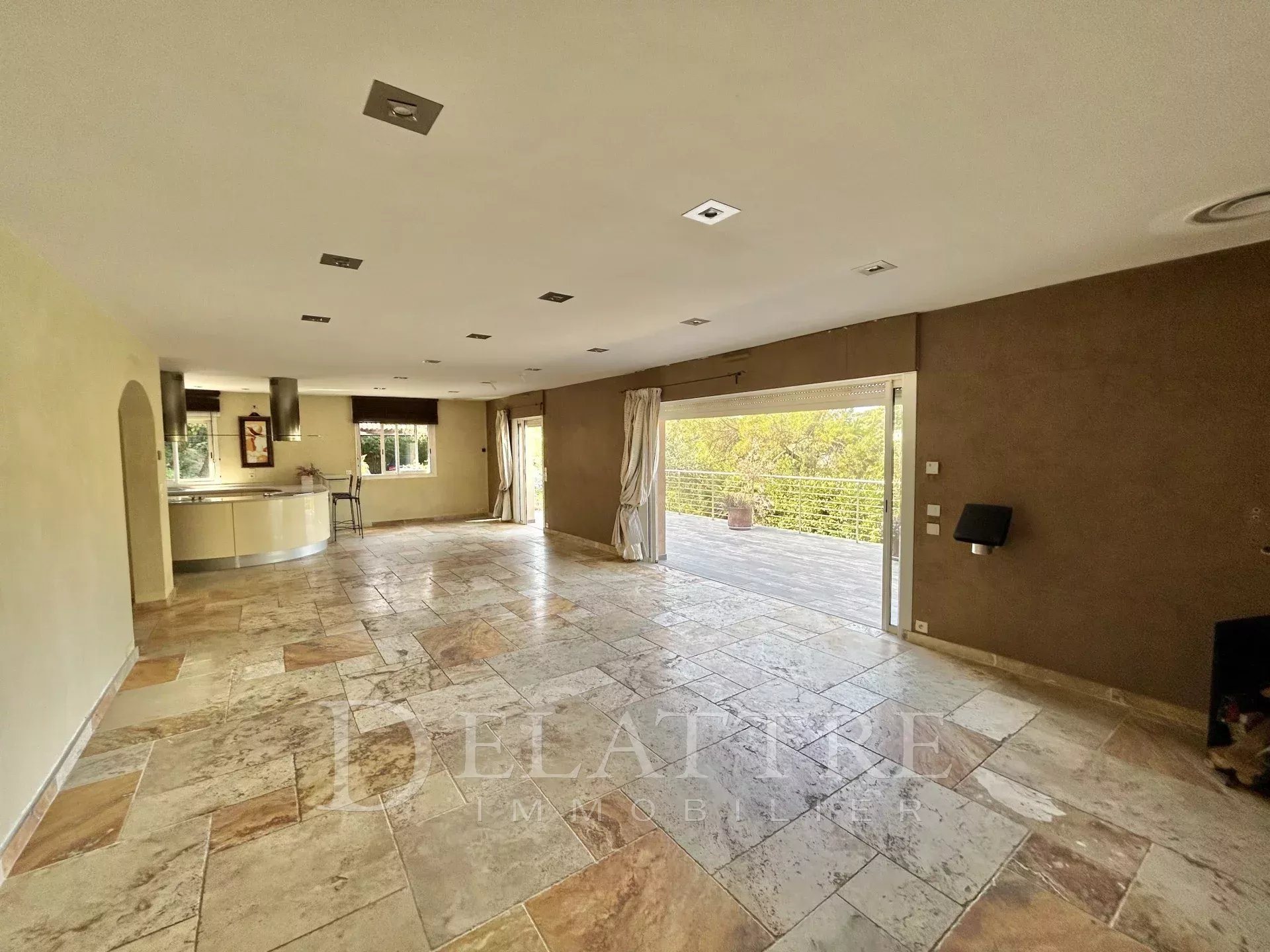 Maison à vendre, 430m², Roquefort-les-Pins