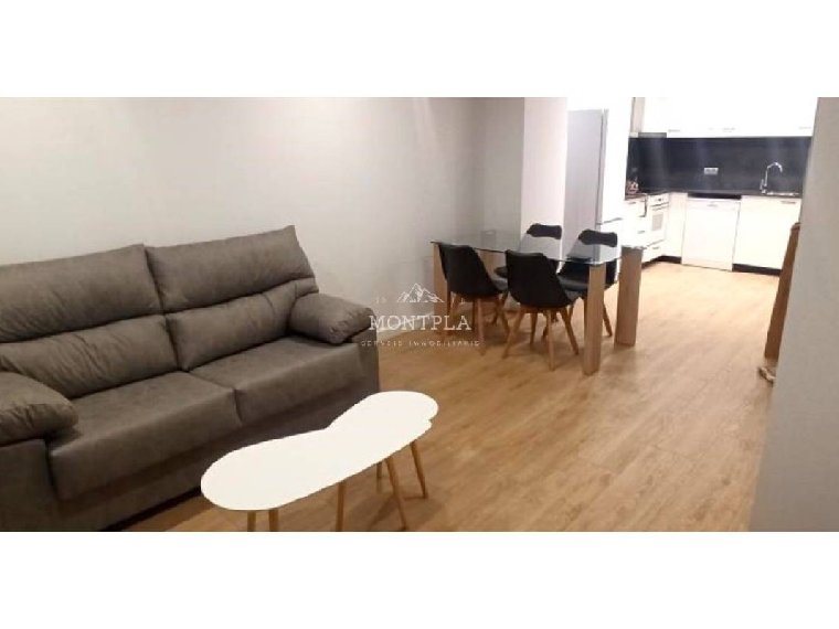 Pis de 1 habitacions en venda a Santa Coloma, Andorra la Vella · 50 de 60