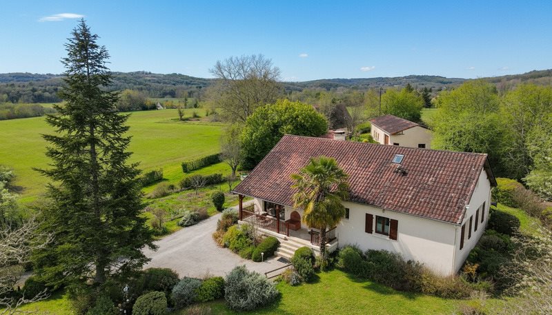 Maison à vendre, 151m², Sergeac