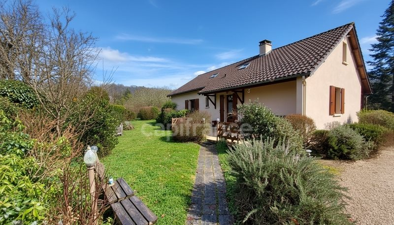 Maison à vendre, 151m², Sergeac