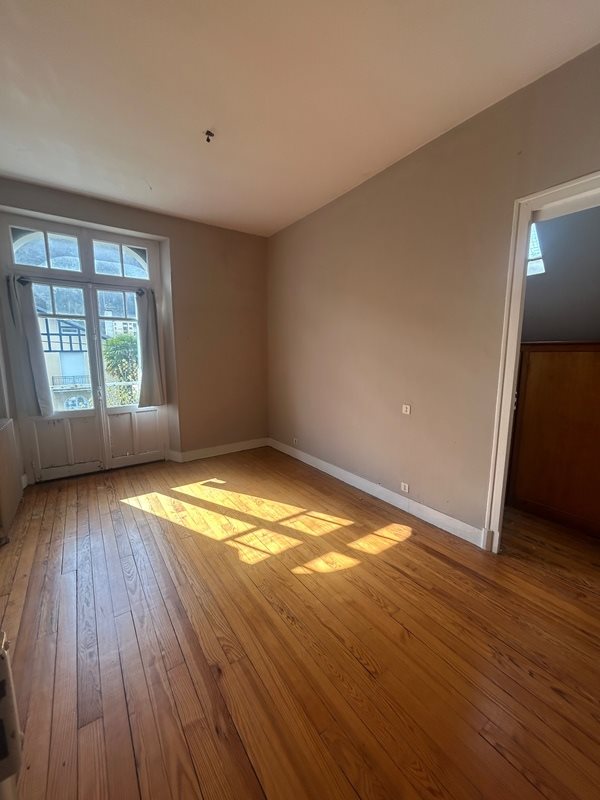 Maison à vendre, 225m², Lourdes