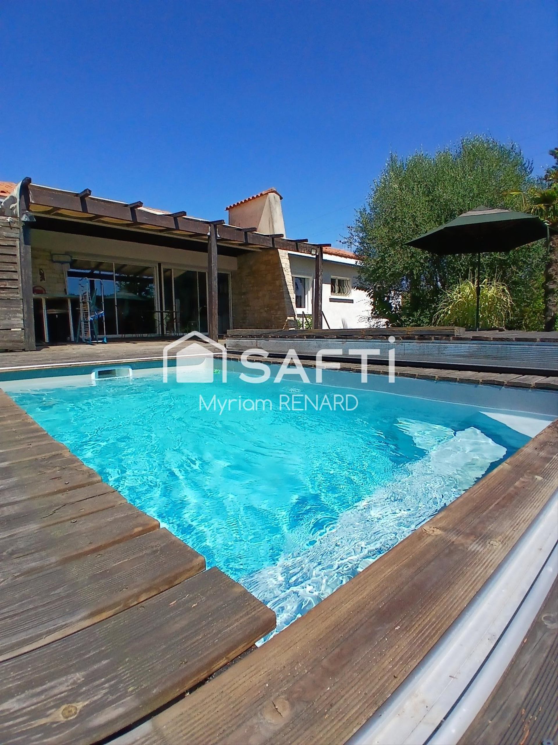 Maison à vendre, 118m², Saint-Laurent-de-Cognac