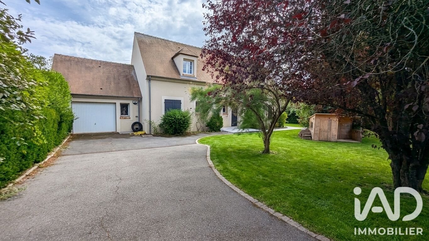 Maison à vendre, 199m², La Celle-les-Bordes