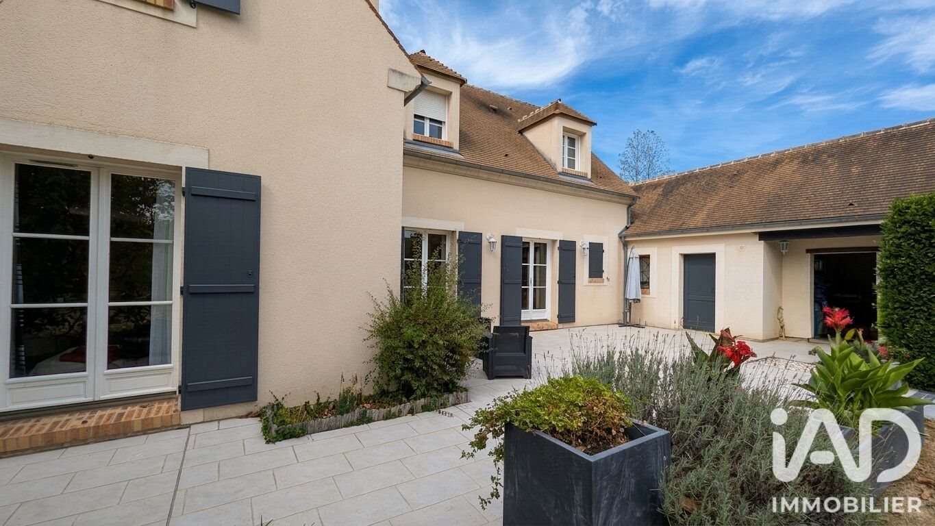 Maison à vendre, 199m², La Celle-les-Bordes