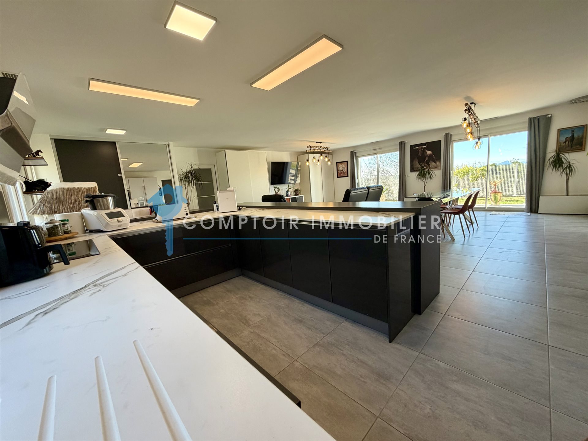 Maison à vendre, 180m², Gallargues-le-Montueux