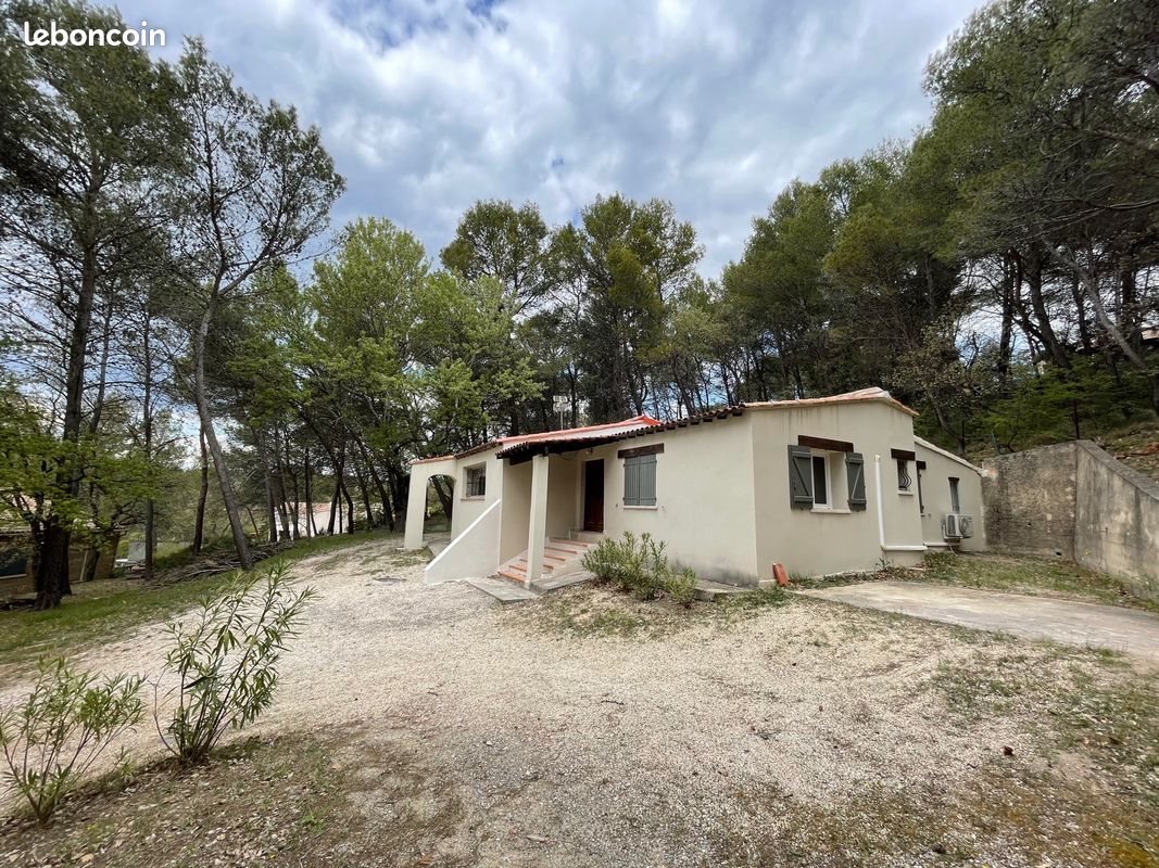Maison à louer, 106m², La Roque-d'Anthéron