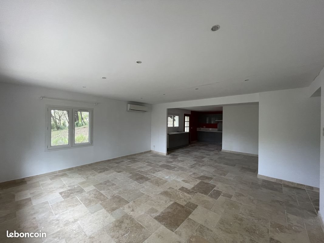 Maison à louer, 106m², La Roque-d'Anthéron
