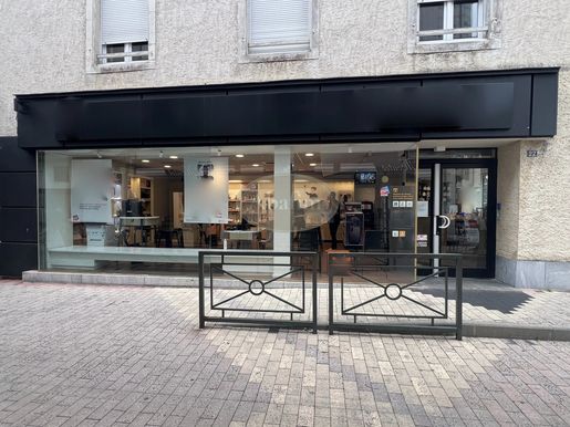 Local commercial 2 pièces 120 m² · à Orthez · 120 m² · 137 000 €