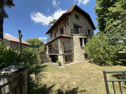 Maison 7 pièces 117 m² · à Mouchès · 117 m² · 171 000 €