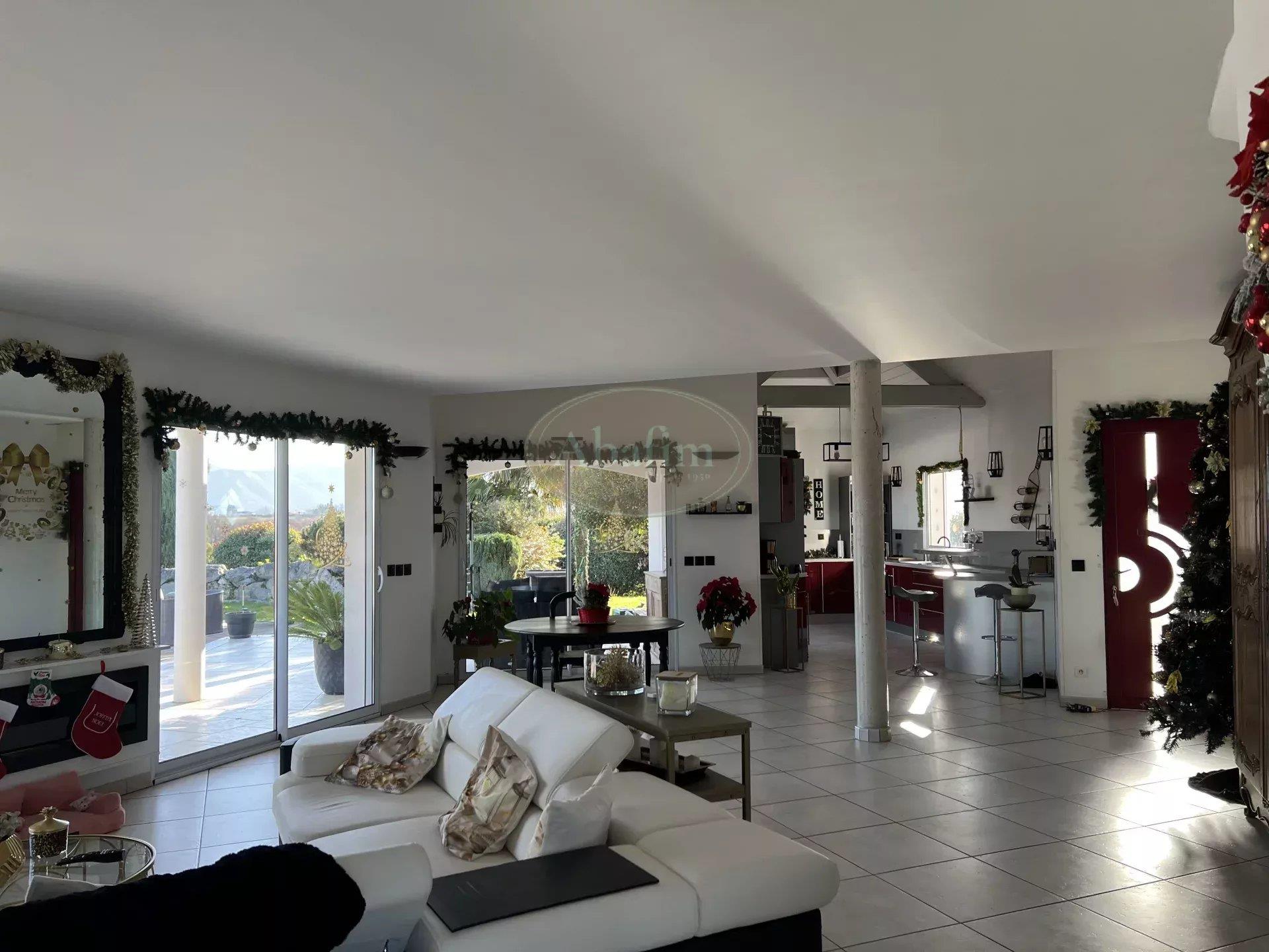 Maison à vendre, 155m², Nay