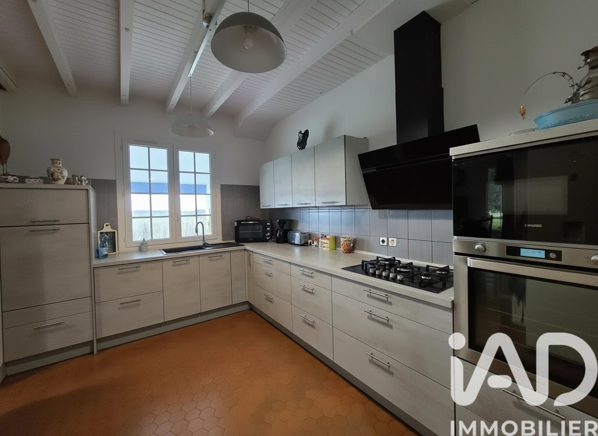Maison à vendre, 150m², Vacquiers