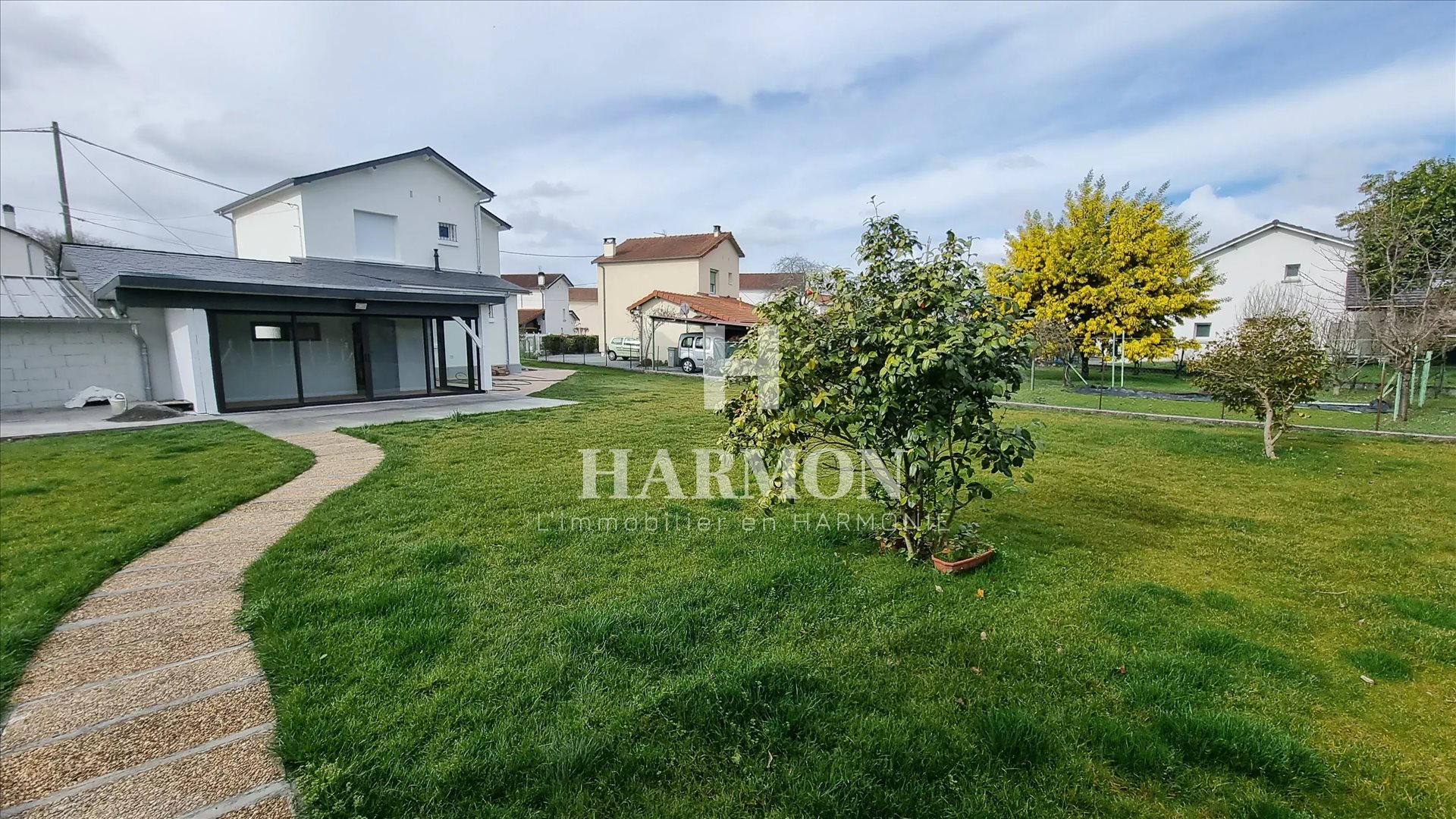 Maison à louer, 82m², Oloron-Sainte-Marie