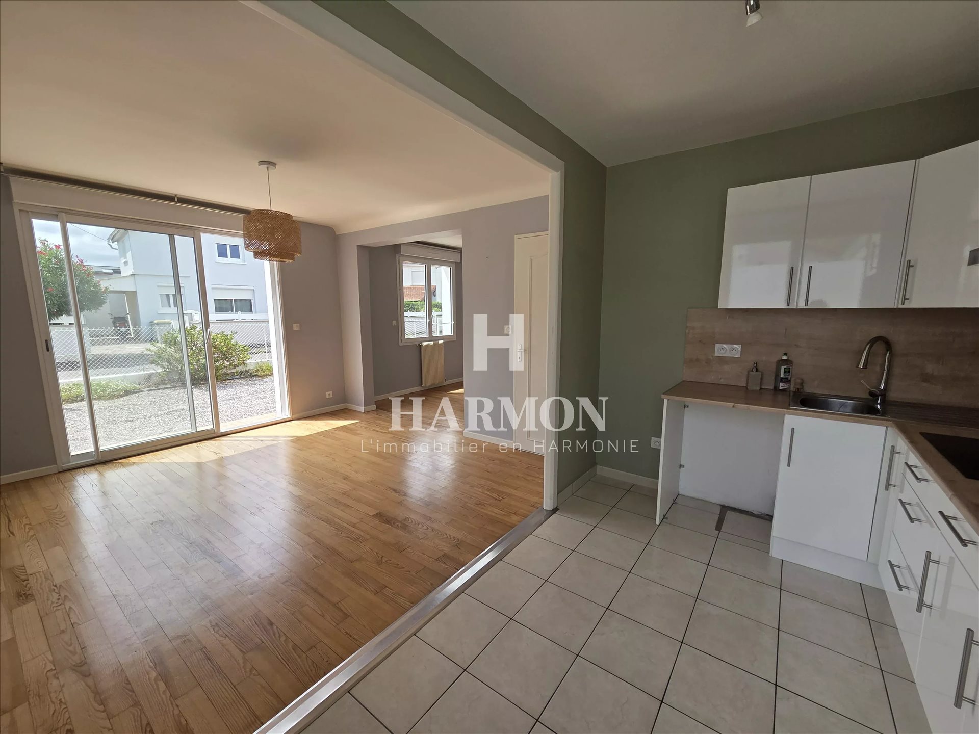 Maison à louer, 82m², Oloron-Sainte-Marie