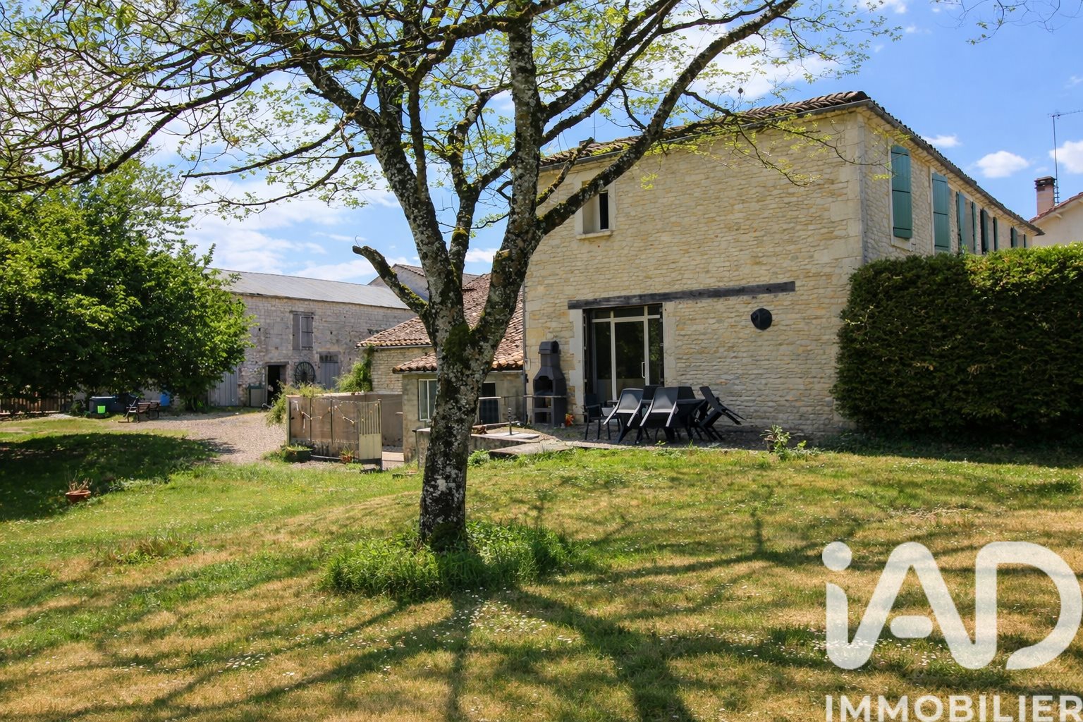 Maison à vendre, 226m², Saint-Fraigne