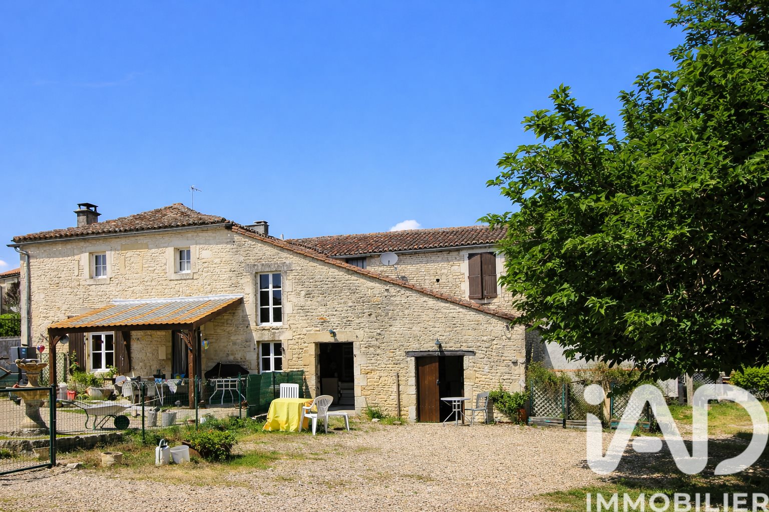 Maison à vendre, 226m², Saint-Fraigne