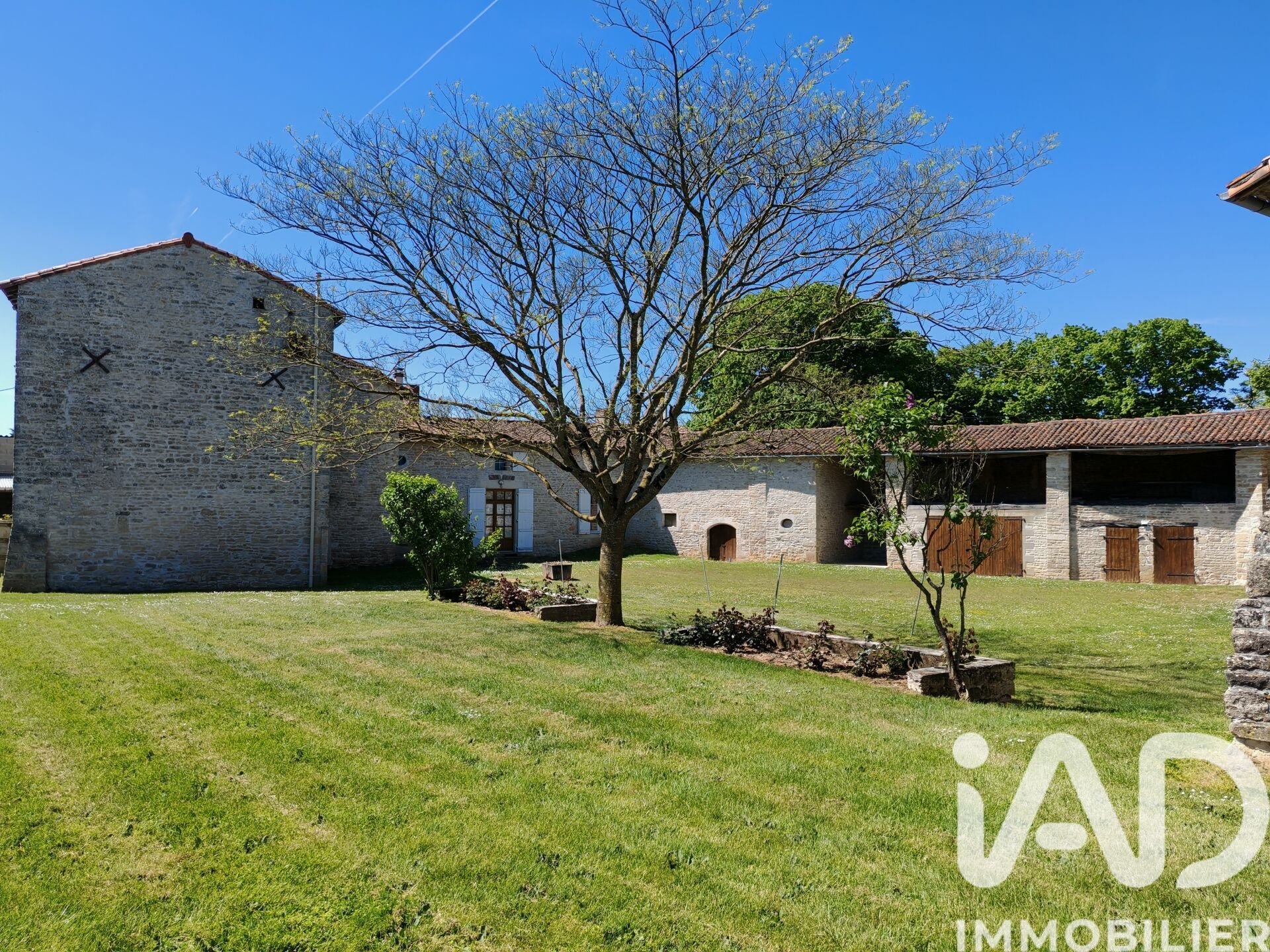 Maison à vendre, 188m², Villefagnan